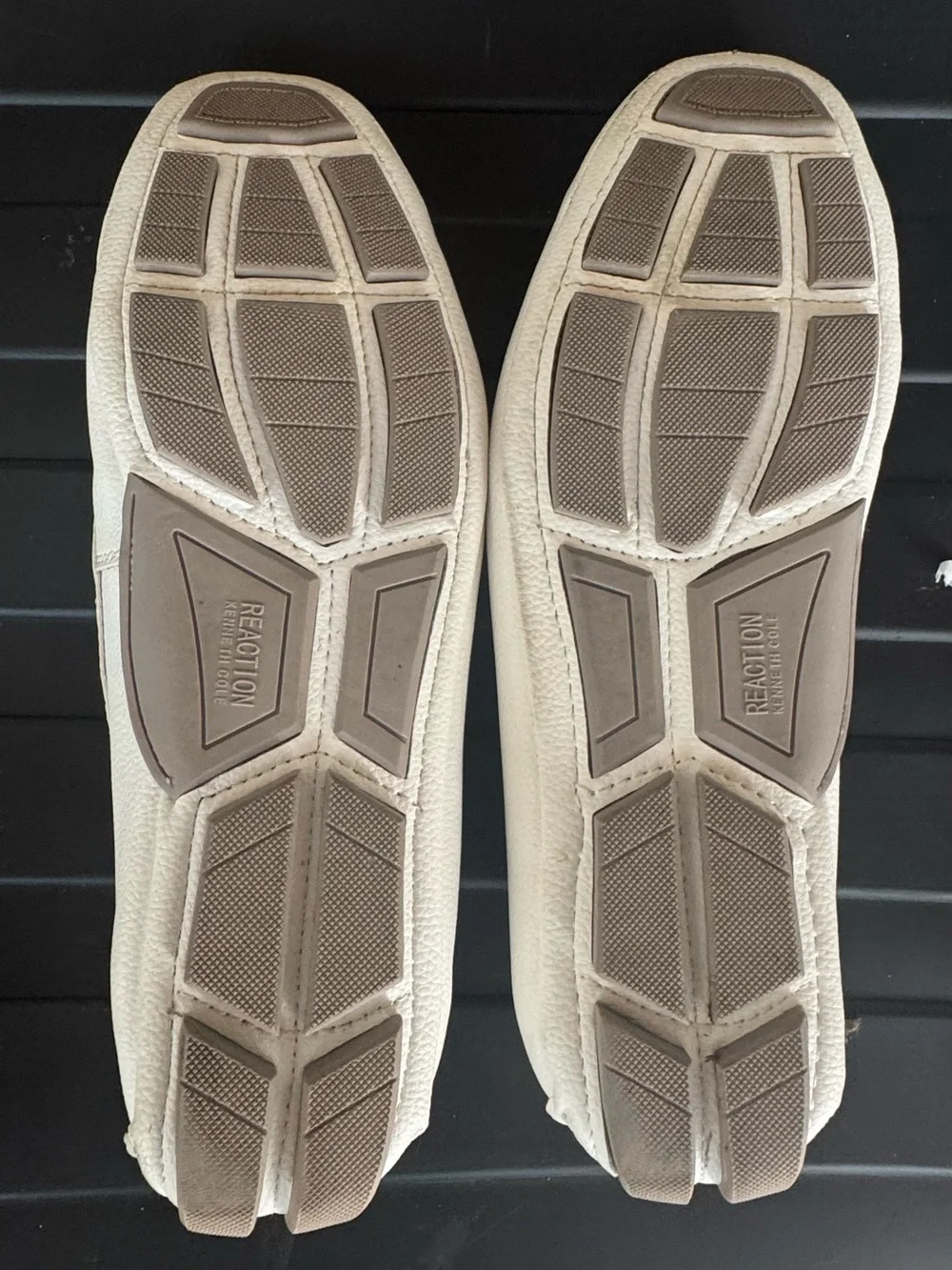 Kenneth Cole Cream Leather Bit Slip-On Loafers